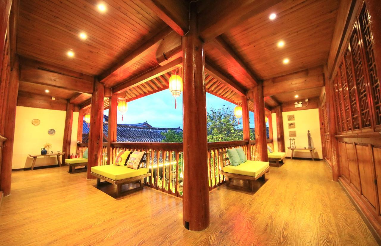 Peter Goullart Boutique Inn Лицзян Экстерьер фото